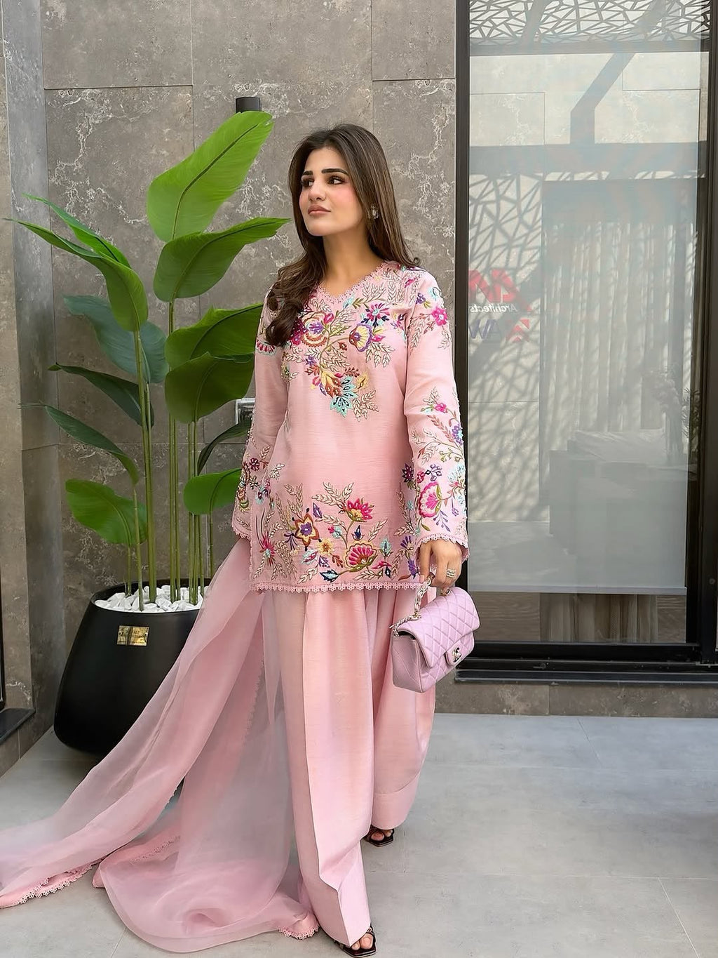 Blush Pink floral embroidered farsi salwar suit set with organza dupatta